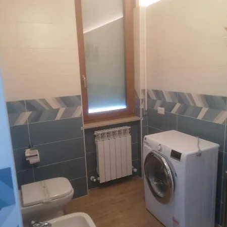 Bed & Breakfast Emmanueli65 Fronte Clinica Per 5 Matrimoniale 2 Singoli 1 Divano Letto
